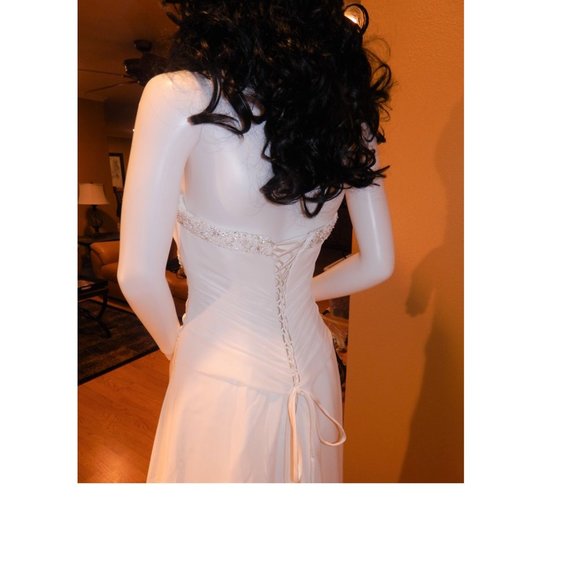 Memories by Maggie Sottero size 10 Twilight - Picture 9 of 16